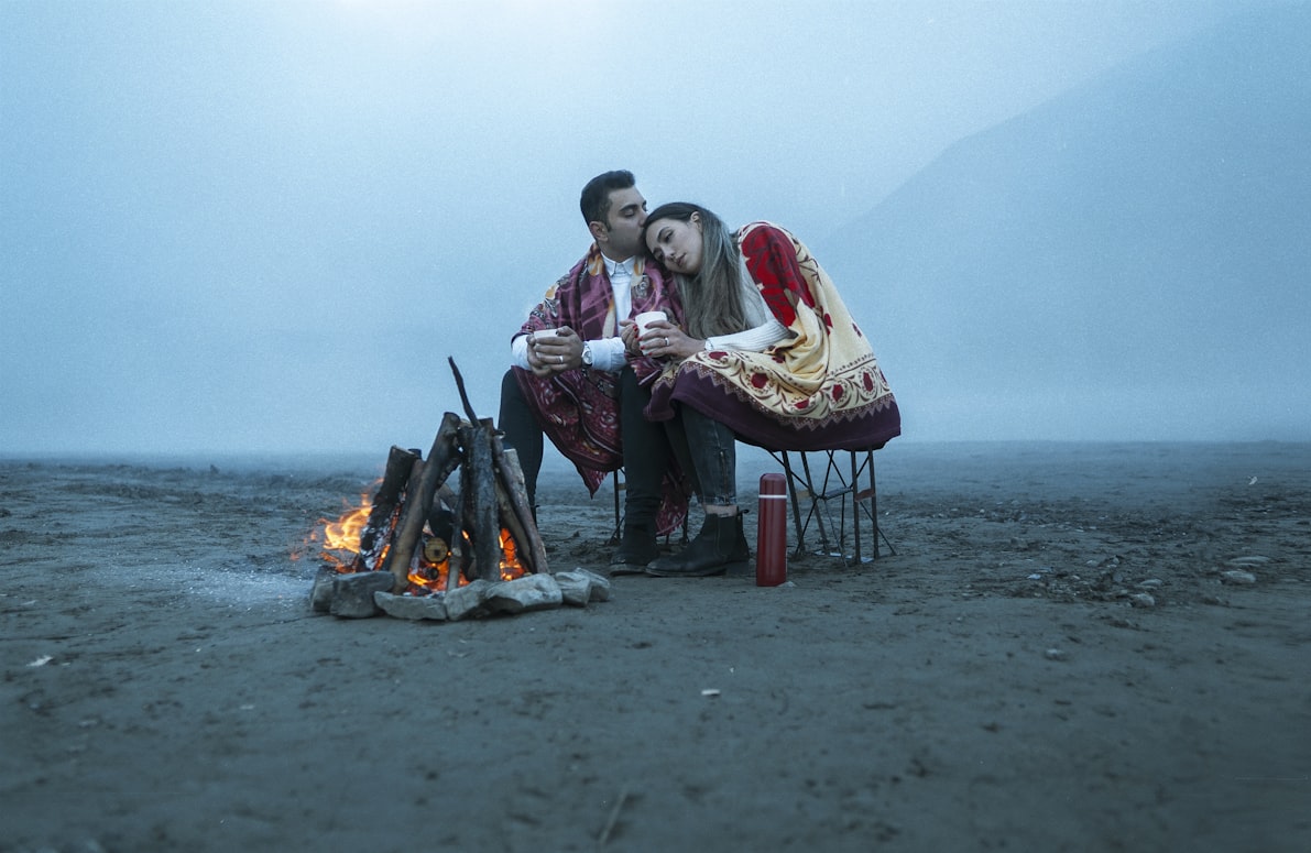 Inspirasi Gaya dan Poses Foto Prewedding Modern untuk Video Highlight yang Cinematic