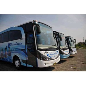 Bus Wisata Putra Remaja