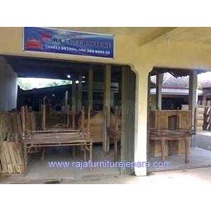 Raja Furniture Menjual Dan Menyediakan Berbagai Furniture Mebel Indoor Jati Bergaya Klasik & Elegan Serta Di Hiasi Ukiran Khas Jepara Nan Mewah